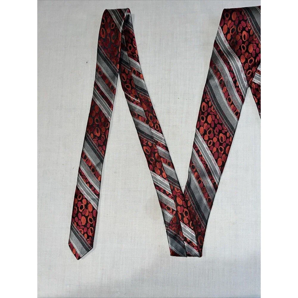 Desantis Collection Men’s Dress Tie Size 58” Red Gray Striped Business Formal